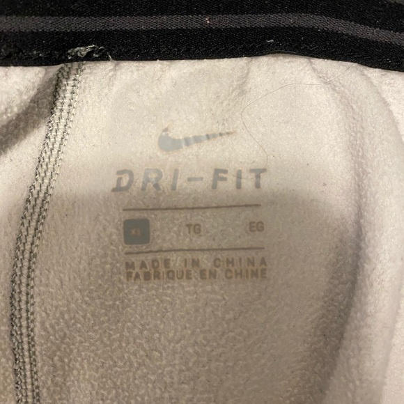 Grey Nike sweatpants - Picture 6 of 6